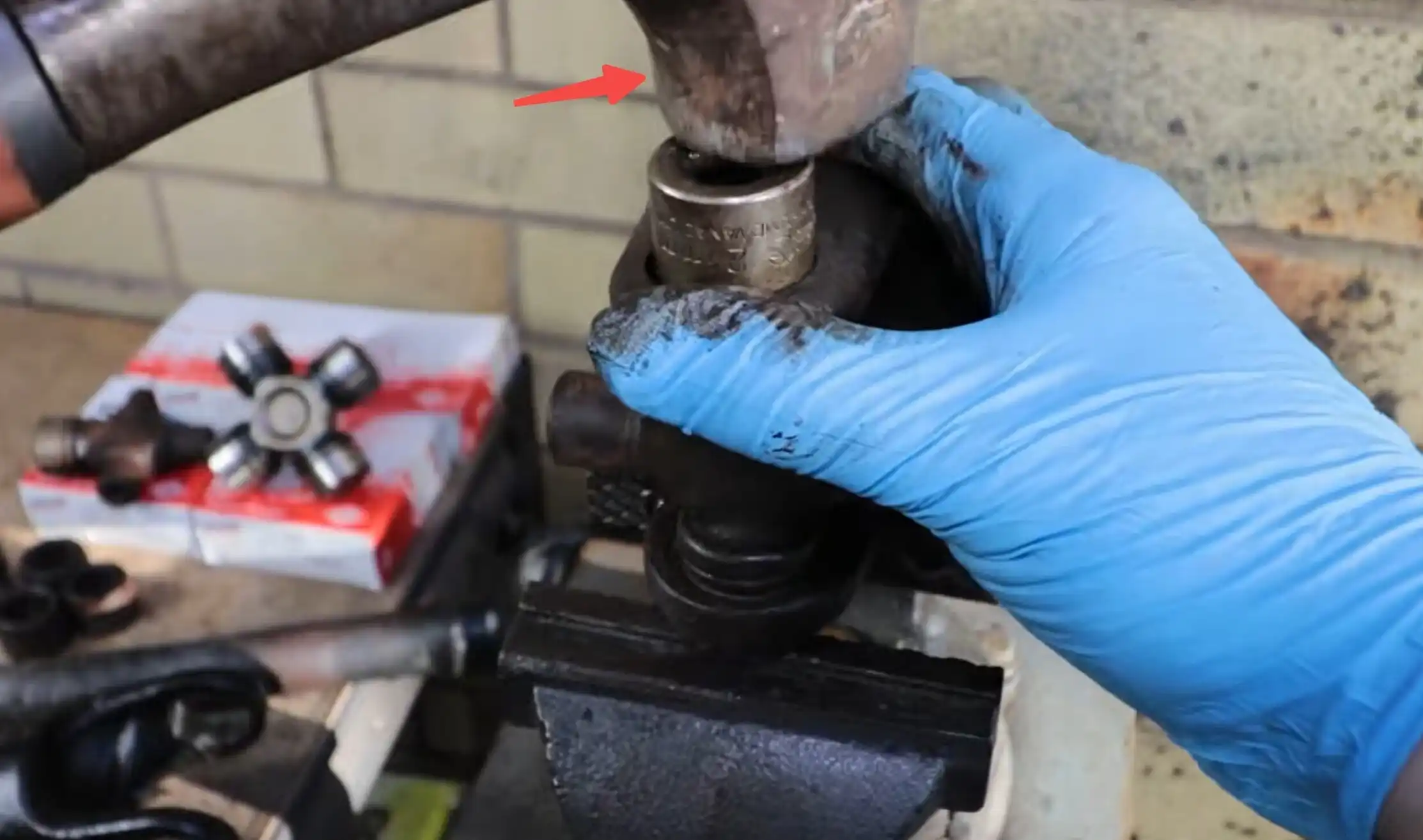 Remove Bearing Caps